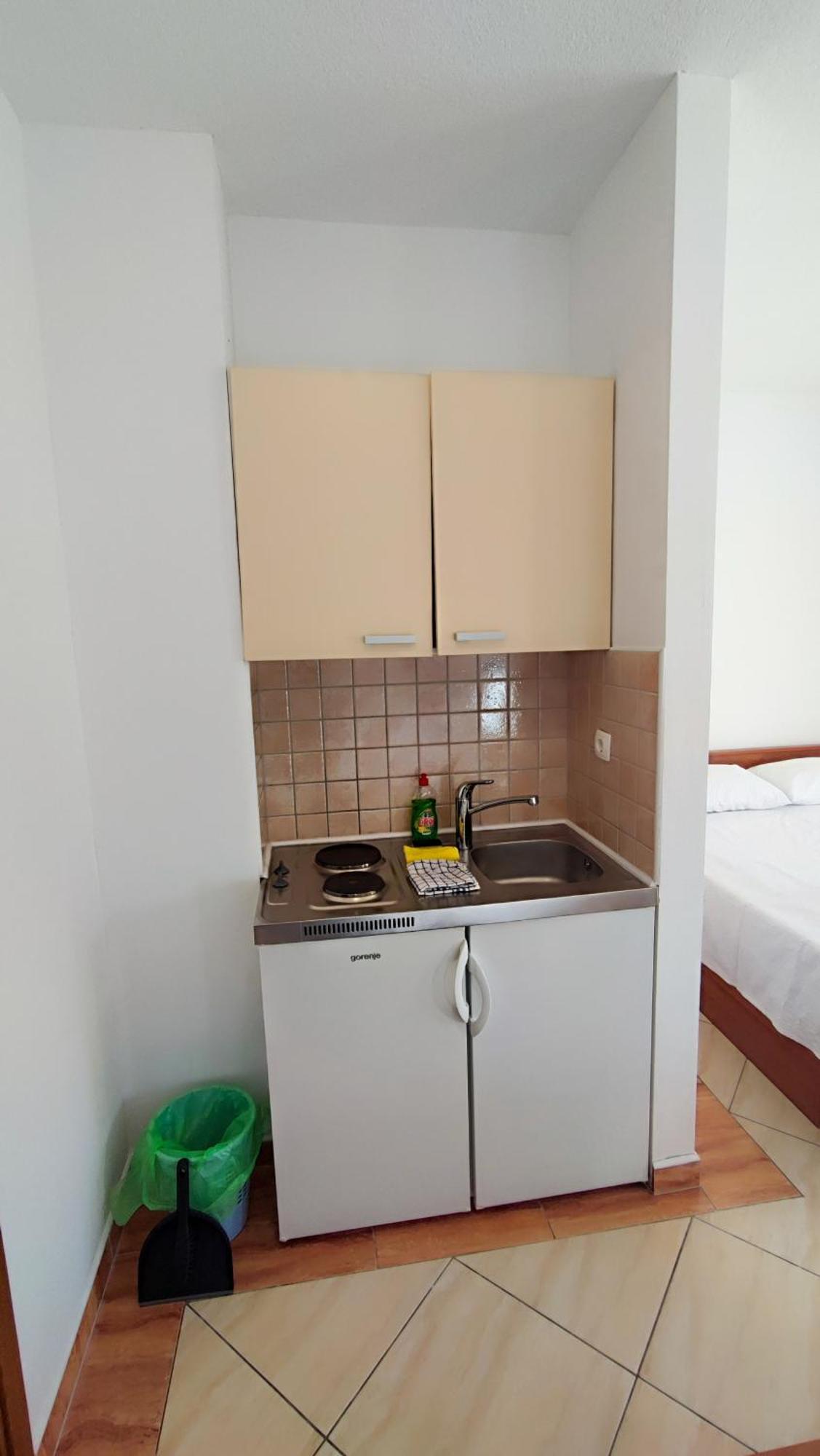 Villa Penava, Private Beach, Pool And 7Min To Trogir Room photo